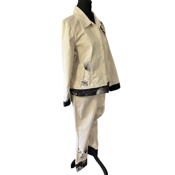 Vintage Susan Bristol Tan and Black Floral Embroidered Cotton Pants Suit, Size L - Picture 4 of 13